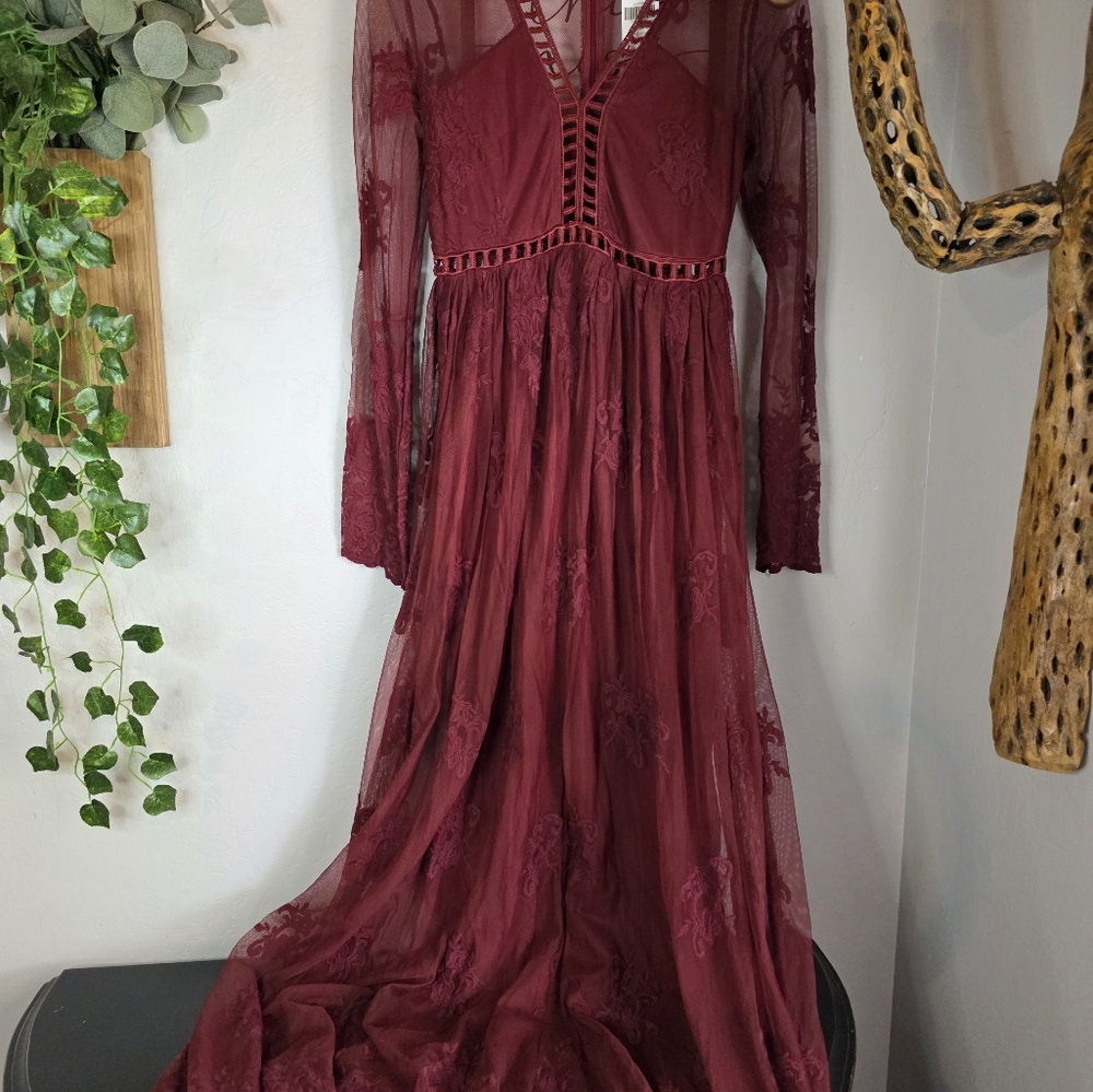 NEW Bohme Elegant Burgundy Lace Maxi Dress Size Small - Picture 4 of 12
